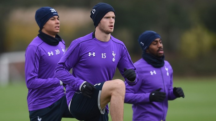 英超战报：B费2射1传，姆伯莫破门，曼联4-1狼队