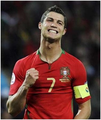 爷青回，维耶里社媒晒与大罗、巴乔、托蒂、卡纳瓦罗等人合照