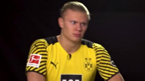 AC米兰1-0登顶意甲！38岁名将却抢走风头，带队12场不败紧追榜首