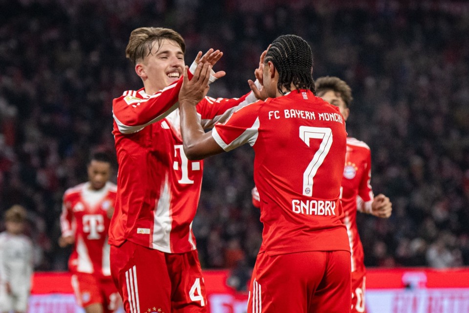 玉昆外援奥斯卡在老家开车遭遇起火，车内人员都及时逃生